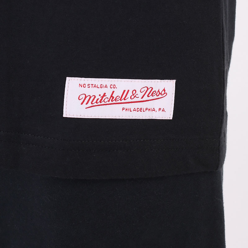 Мужская футболка Mitchell and ness Metallic Shadow Traditional Tee (A0713118BLK)  - цена, описание, фото 4